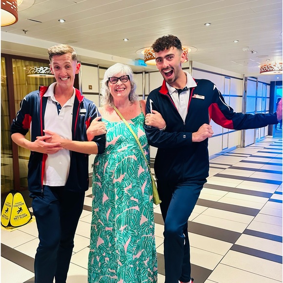 Meet your Posher, Teresa - Picture 3 of 10